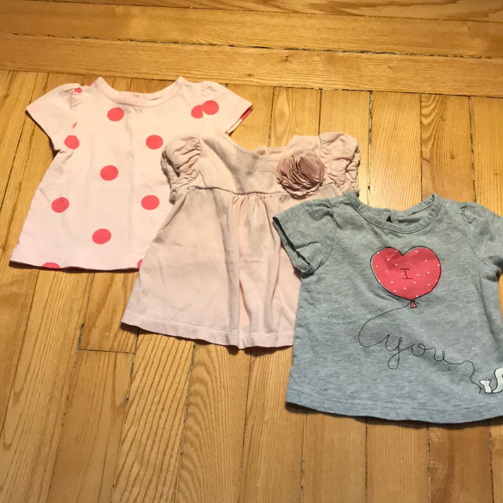 BabyGap bundle of 3 tee shirts
